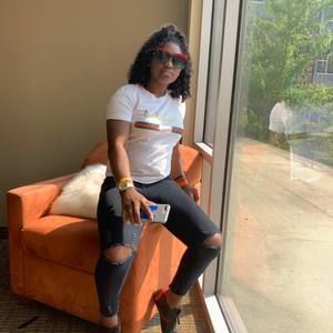 Meet your Posher, Alyssia